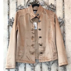 NWT Chico’s satin brushed gold suit jacket!